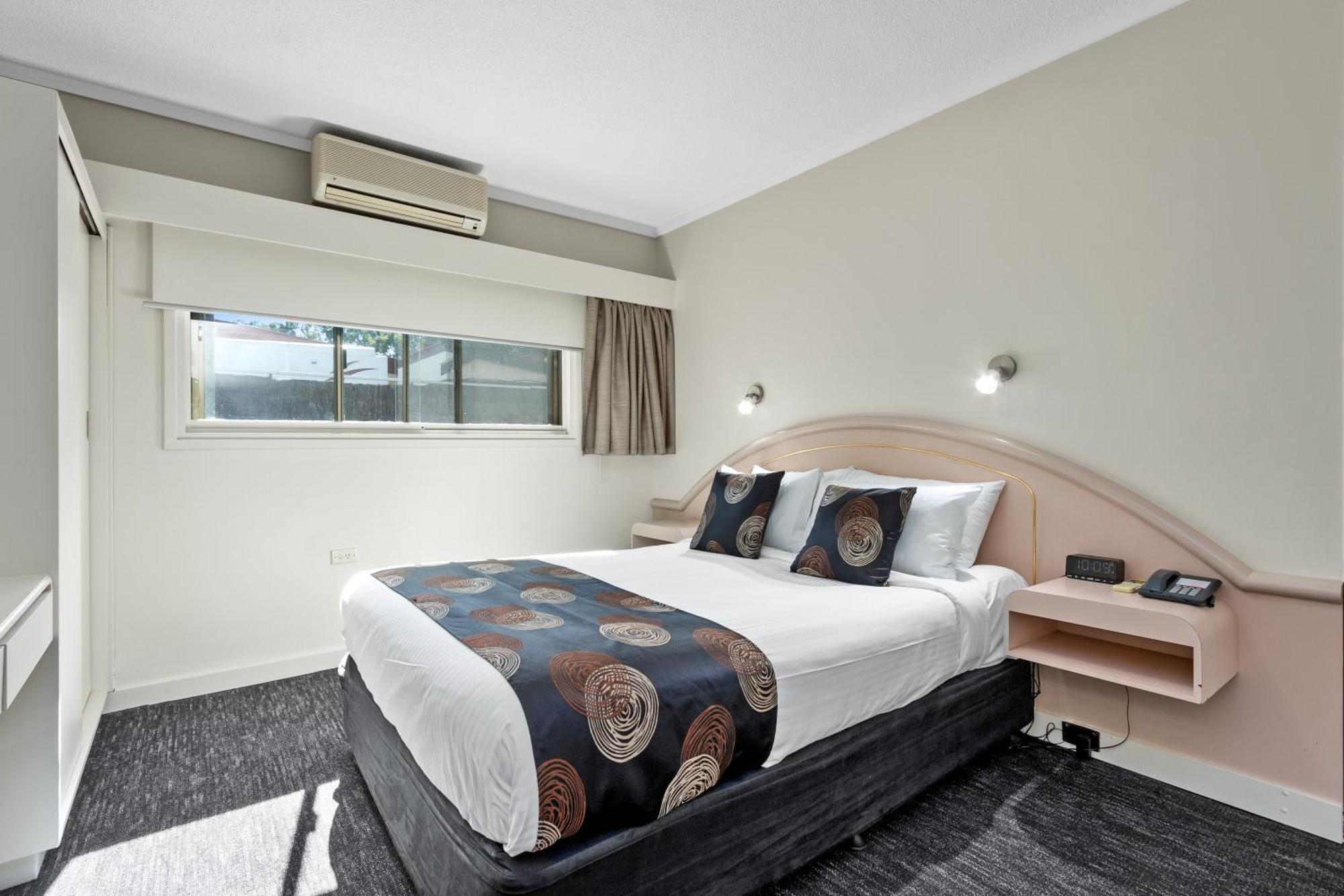 Econo Lodge North أدليد المظهر الخارجي الصورة