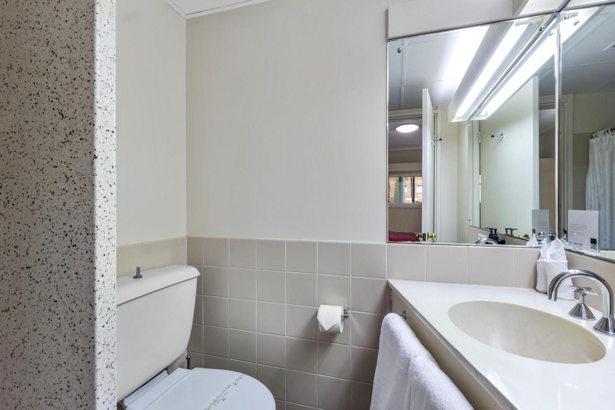 Econo Lodge North أدليد المظهر الخارجي الصورة